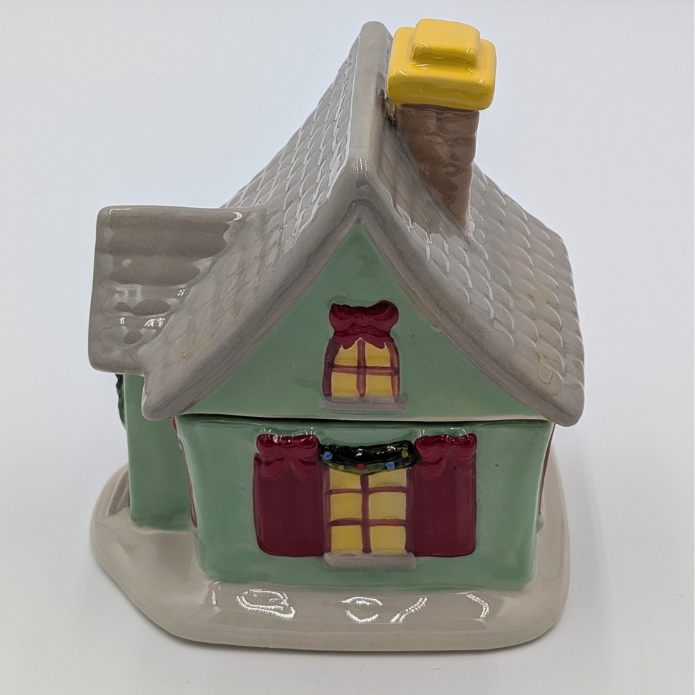 Temp-tations by Tara Christmas Village 8 oz Lidded Canister House 145385
